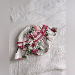 Baby Gap sun hat size3 -6 months